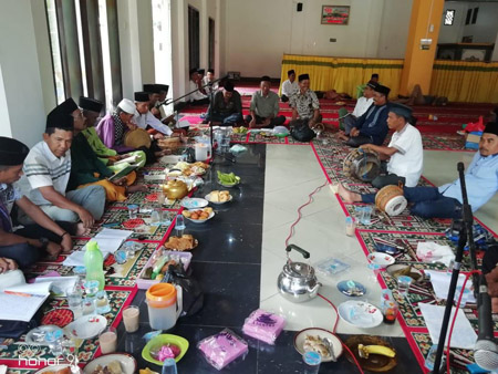 Peringati Maulid Nabi Muhammad, Warga Pulau Komang Sentajo Gelar Berdzikir